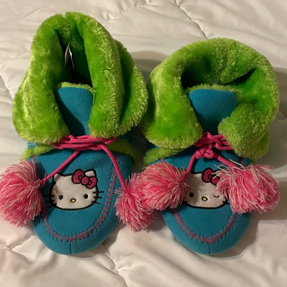 Hello Kitty Slippers